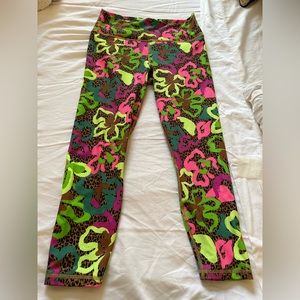 Fabletics workout set pants and sports bra power hold compression size large.